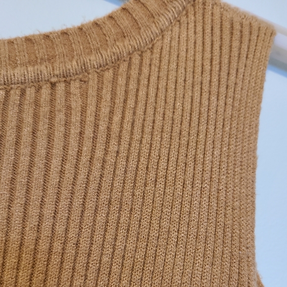 SOLD ⚡️Knit dress - Picture 2 of 3